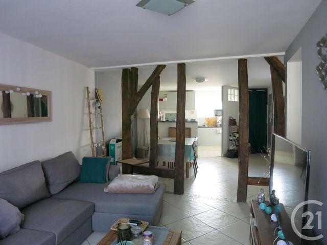 Appartement F2 à louer - 2 pièces - 61.63 m2 - GUIGNES - 77 - ILE-DE-FRANCE - Century 21 Concept Immobilier