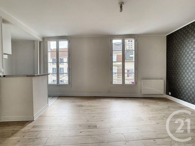 Appartement F1 à louer - 1 pièce - 39.4 m2 - MELUN - 77 - ILE-DE-FRANCE - Century 21 Concept Immobilier