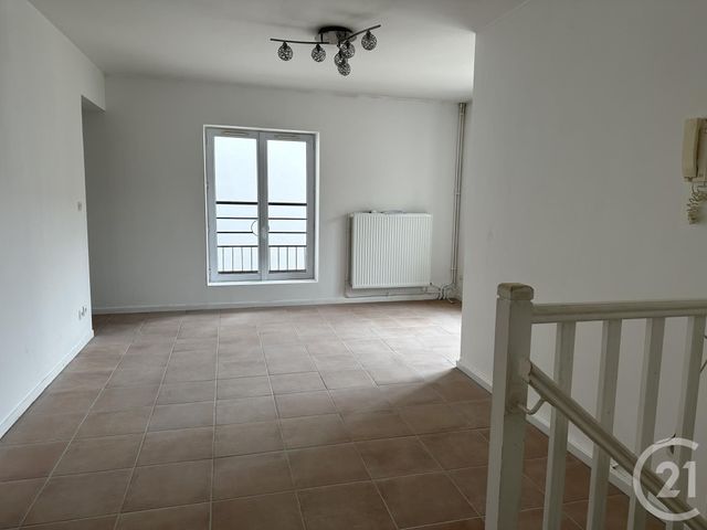 Appartement Duplex à louer - 3 pièces - 58.57 m2 - BRIE COMTE ROBERT - 77 - ILE-DE-FRANCE - Century 21 Concept Immobilier