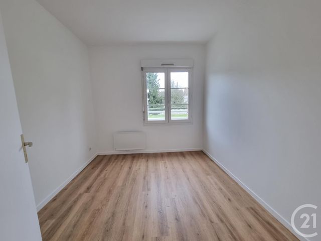 Appartement F3 à louer - 3 pièces - 55.69 m2 - BRIE COMTE ROBERT - 77 - ILE-DE-FRANCE - Century 21 Concept Immobilier