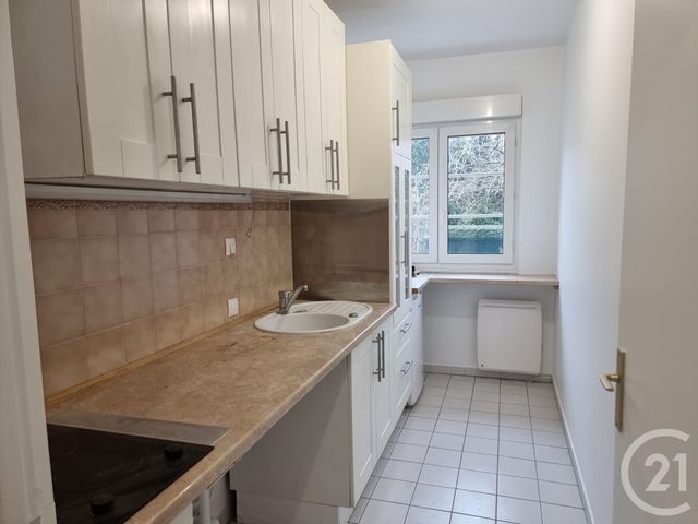 Appartement F3 à louer - 3 pièces - 55.69 m2 - BRIE COMTE ROBERT - 77 - ILE-DE-FRANCE - Century 21 Concept Immobilier