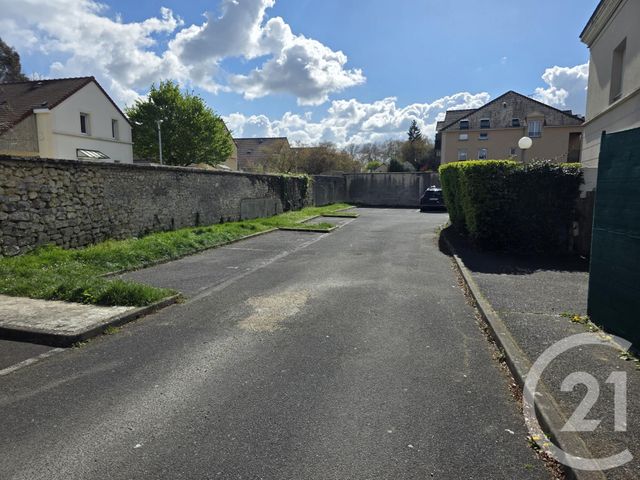 Appartement Studio à louer - 1 pièce - 32.03 m2 - BRIE COMTE ROBERT - 77 - ILE-DE-FRANCE - Century 21 Concept Immobilier