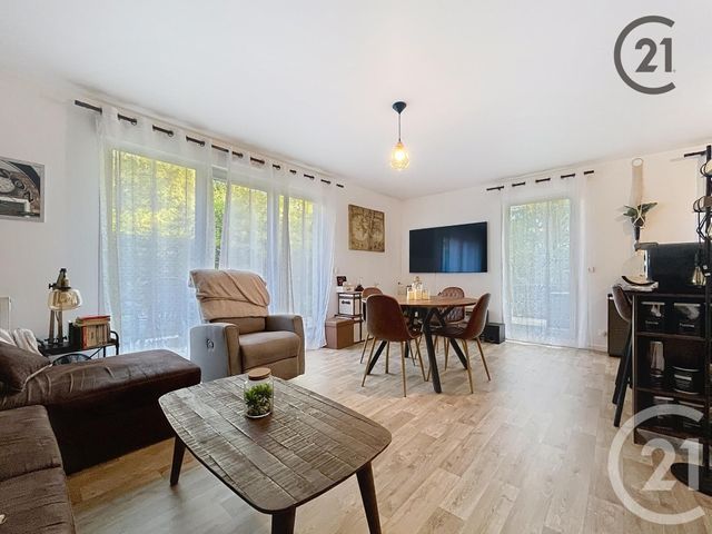 Appartement F4 à vendre - 4 pièces - 83.26 m2 - BRIE COMTE ROBERT - 77 - ILE-DE-FRANCE - Century 21 Concept Immobilier