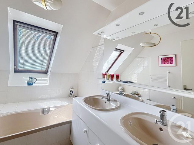 maison à vendre - 7 pièces - 179.51 m2 - SERVON - 77 - ILE-DE-FRANCE - Century 21 Concept Immobilier