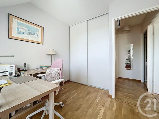 Afficher la photo en grand Appartement F3 bis à vendre - 4 pièces - 81.89 m2 - BRIE COMTE ROBERT - 77 - ILE-DE-FRANCE - Century 21 Concept Immobilier