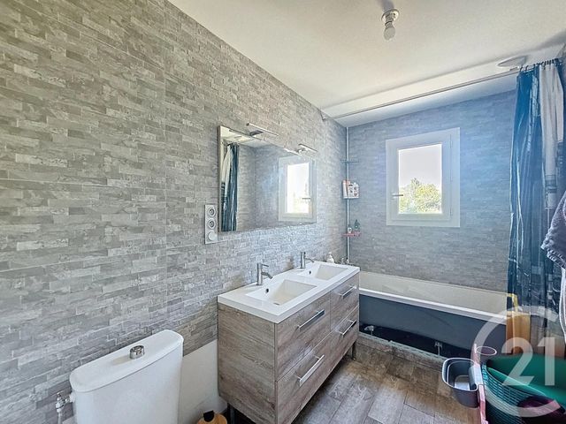 maison à vendre - 6 pièces - 104.79 m2 - CHAUMES EN BRIE - 77 - ILE-DE-FRANCE - Century 21 Concept Immobilier