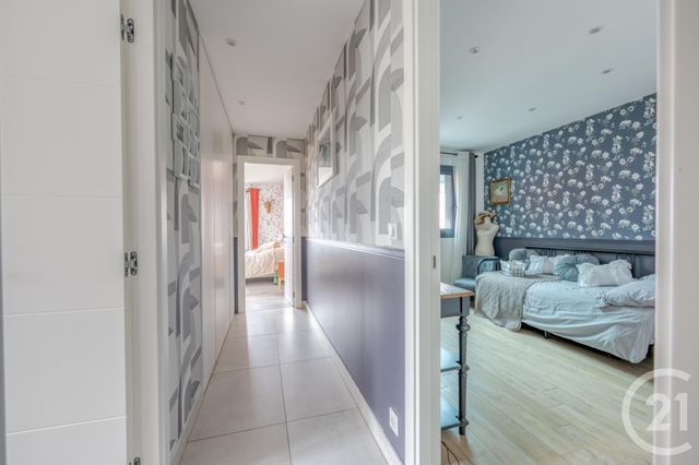 maison à vendre - 6 pièces - 178.5 m2 - OZOUER LE VOULGIS - 77 - ILE-DE-FRANCE - Century 21 Concept Immobilier