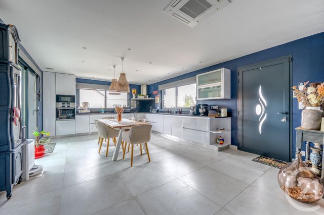 maison à vendre - 6 pièces - 178.5 m2 - OZOUER LE VOULGIS - 77 - ILE-DE-FRANCE - Century 21 Concept Immobilier