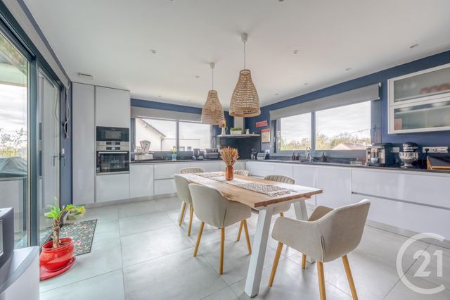 maison à vendre - 6 pièces - 178.5 m2 - OZOUER LE VOULGIS - 77 - ILE-DE-FRANCE - Century 21 Concept Immobilier