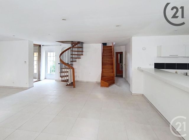 maison à vendre - 6 pièces - 182.92 m2 - SOIGNOLLES EN BRIE - 77 - ILE-DE-FRANCE - Century 21 Concept Immobilier