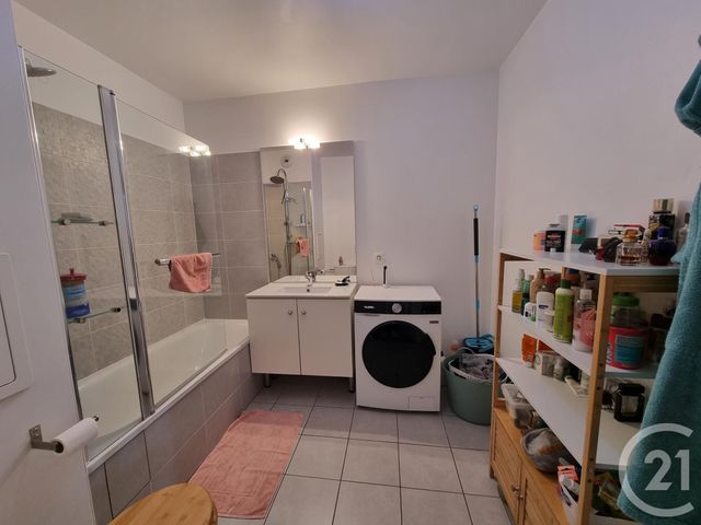 Afficher la photo en grand Appartement F4 à louer - 4 pièces - 79.96 m2 - BRIE COMTE ROBERT - 77 - ILE-DE-FRANCE - Century 21 Concept Immobilier