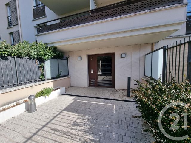 Afficher la photo en grand Appartement F4 à louer - 4 pièces - 79.96 m2 - BRIE COMTE ROBERT - 77 - ILE-DE-FRANCE - Century 21 Concept Immobilier