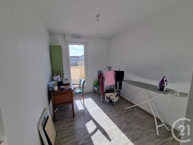 Afficher la photo en grand Appartement F4 à louer - 4 pièces - 79.96 m2 - BRIE COMTE ROBERT - 77 - ILE-DE-FRANCE - Century 21 Concept Immobilier