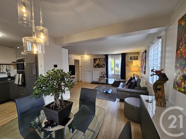 maison à louer - 4 pièces - 74.61 m2 - LESIGNY - 77 - ILE-DE-FRANCE - Century 21 Concept Immobilier