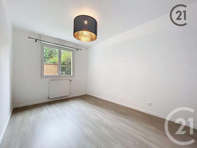 Afficher la photo en grand Appartement F3 à vendre - 3 pièces - 66.1 m2 - BRIE COMTE ROBERT - 77 - ILE-DE-FRANCE - Century 21 Concept Immobilier