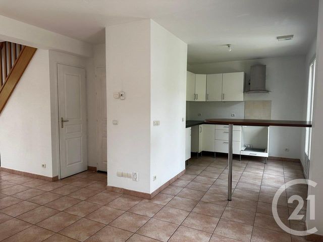 Afficher la photo en grand maison à louer - 3 pièces - 70.1 m2 - GRISY SUISNES - 77 - ILE-DE-FRANCE - Century 21 Concept Immobilier