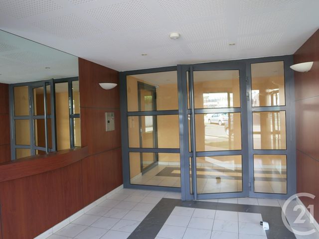 Appartement F3 à louer - 3 pièces - 64.01 m2 - BRIE COMTE ROBERT - 77 - ILE-DE-FRANCE - Century 21 Concept Immobilier