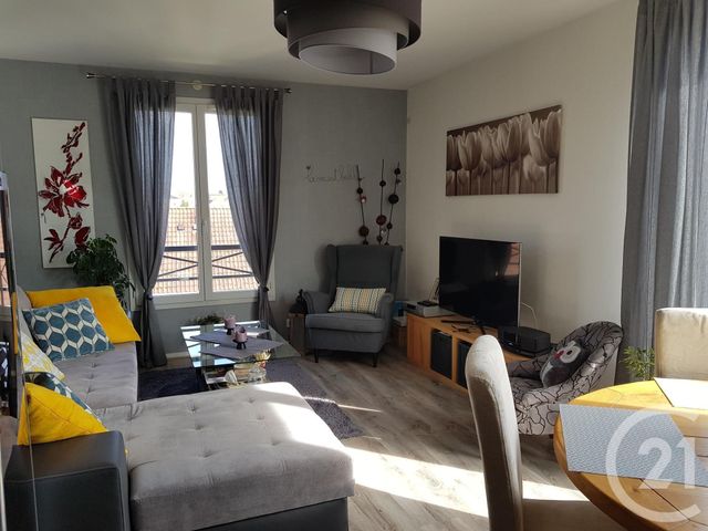 Appartement F3 à louer - 3 pièces - 64.01 m2 - BRIE COMTE ROBERT - 77 - ILE-DE-FRANCE - Century 21 Concept Immobilier