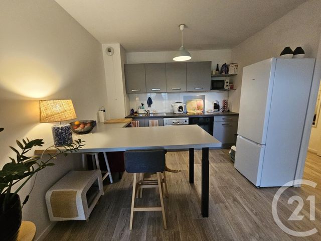 Appartement F2 à louer - 2 pièces - 42.96 m2 - BRIE COMTE ROBERT - 77 - ILE-DE-FRANCE - Century 21 Concept Immobilier