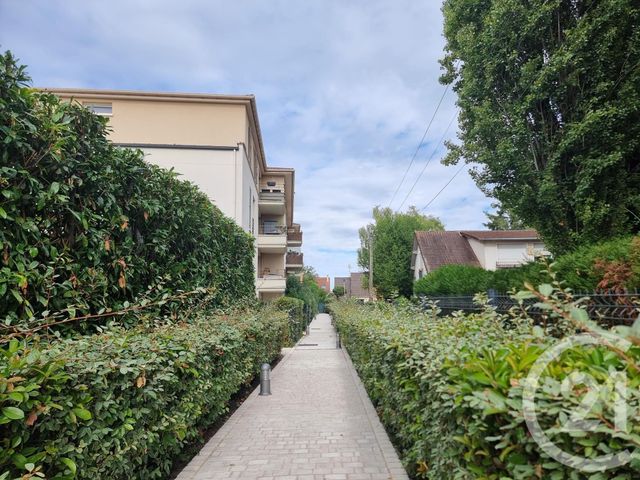 Appartement F3 à louer - 3 pièces - 63.25 m2 - BRIE COMTE ROBERT - 77 - ILE-DE-FRANCE - Century 21 Concept Immobilier