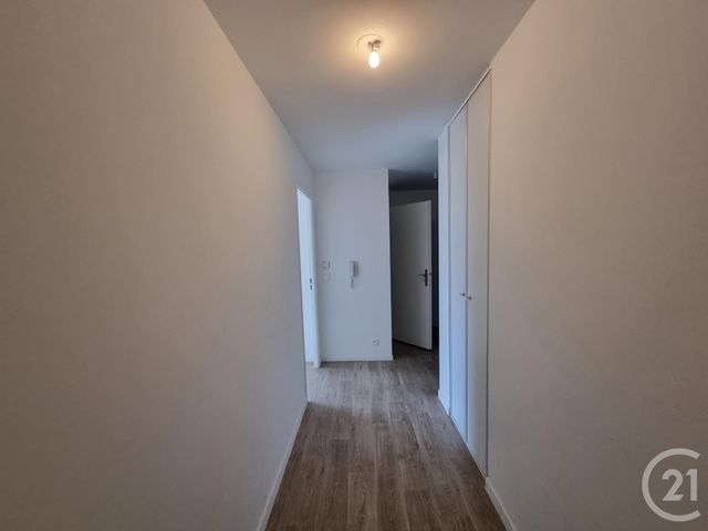 Appartement F3 à louer - 3 pièces - 63.25 m2 - BRIE COMTE ROBERT - 77 - ILE-DE-FRANCE - Century 21 Concept Immobilier