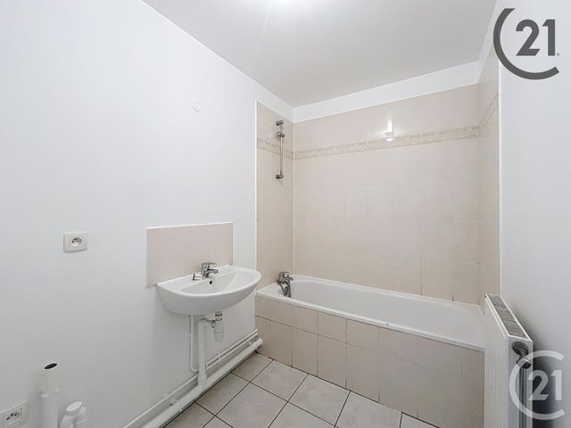 Appartement F3 à louer - 3 pièces - 57.69 m2 - BRIE COMTE ROBERT - 77 - ILE-DE-FRANCE - Century 21 Concept Immobilier