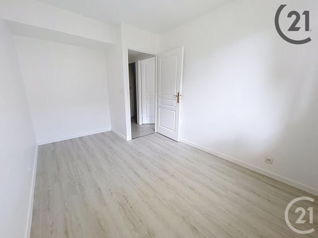 Appartement F3 à louer - 3 pièces - 57.69 m2 - BRIE COMTE ROBERT - 77 - ILE-DE-FRANCE - Century 21 Concept Immobilier