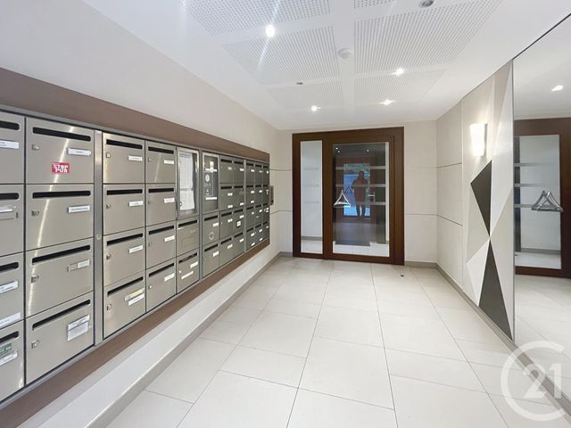 Appartement F2 à vendre - 2 pièces - 42.95 m2 - BRIE COMTE ROBERT - 77 - ILE-DE-FRANCE - Century 21 Concept Immobilier