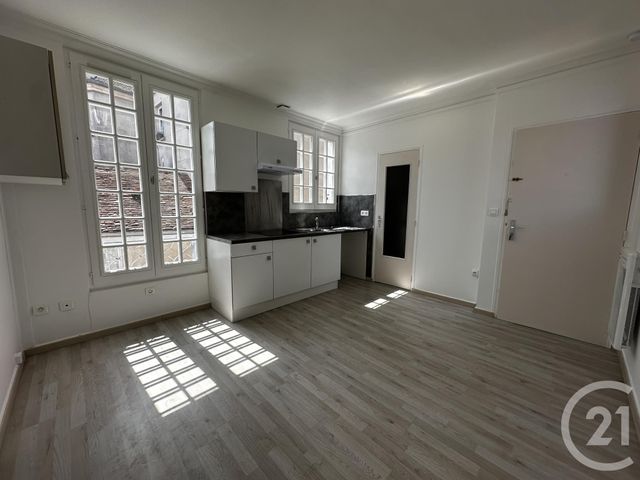 Appartement F1 à louer - 1 pièce - 21.89 m2 - BRIE COMTE ROBERT - 77 - ILE-DE-FRANCE - Century 21 Concept Immobilier