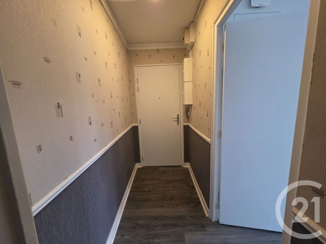 Appartement F2 à louer - 2 pièces - 39.58 m2 - BRIE COMTE ROBERT - 77 - ILE-DE-FRANCE - Century 21 Concept Immobilier