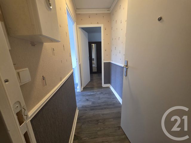 Appartement F2 à louer - 2 pièces - 39.58 m2 - BRIE COMTE ROBERT - 77 - ILE-DE-FRANCE - Century 21 Concept Immobilier