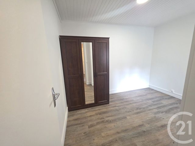 Appartement F2 à louer - 2 pièces - 39.58 m2 - BRIE COMTE ROBERT - 77 - ILE-DE-FRANCE - Century 21 Concept Immobilier