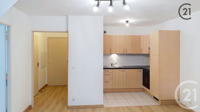 Appartement F2 à vendre - 2 pièces - 37.94 m2 - CHEVRY COSSIGNY - 77 - ILE-DE-FRANCE - Century 21 Concept Immobilier