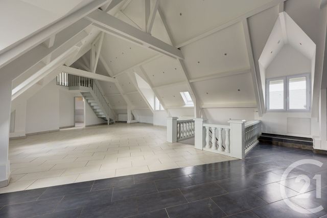 Appartement T6 à vendre - 10 pièces - 309.96 m2 - EVRY GREGY SUR YERRE - 77 - ILE-DE-FRANCE - Century 21 Concept Immobilier