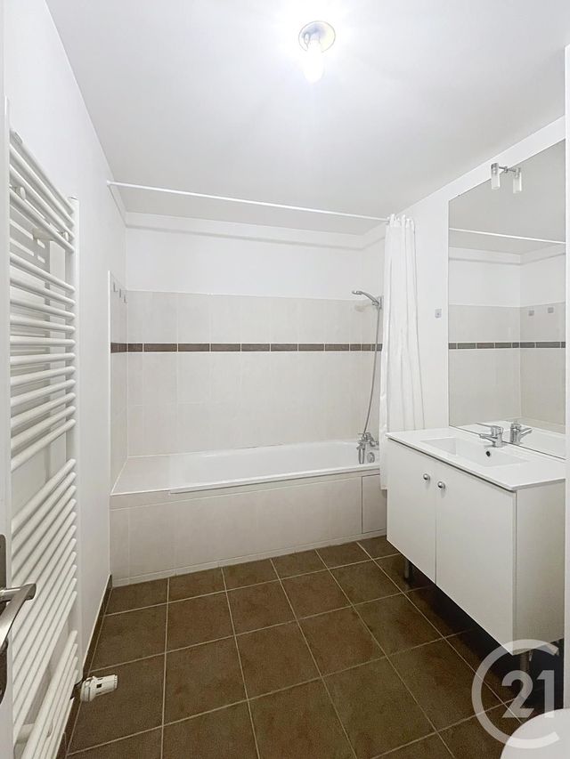 Appartement F2 à vendre - 2 pièces - 42.95 m2 - BRIE COMTE ROBERT - 77 - ILE-DE-FRANCE - Century 21 Concept Immobilier