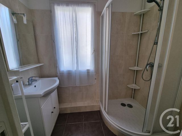 Appartement F2 à louer - 2 pièces - 40.26 m2 - BRIE COMTE ROBERT - 77 - ILE-DE-FRANCE - Century 21 Concept Immobilier