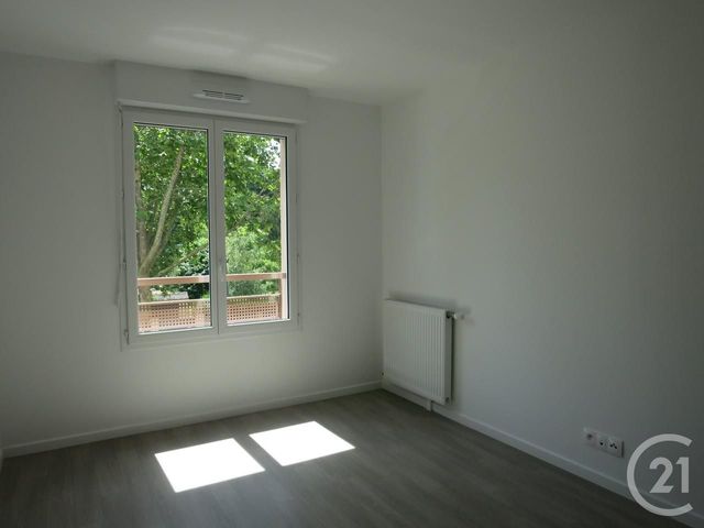Appartement F2 à louer - 2 pièces - 43.27 m2 - BRIE COMTE ROBERT - 77 - ILE-DE-FRANCE - Century 21 Concept Immobilier