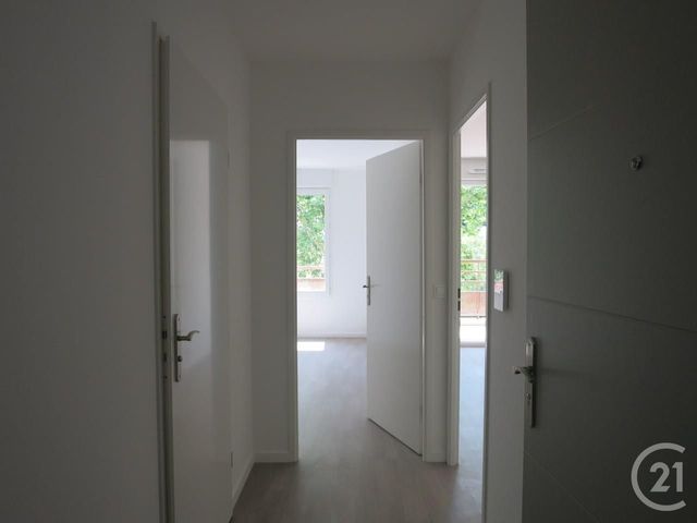 Appartement F2 à louer - 2 pièces - 43.27 m2 - BRIE COMTE ROBERT - 77 - ILE-DE-FRANCE - Century 21 Concept Immobilier