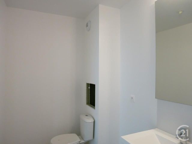 Appartement F2 à louer - 2 pièces - 43.27 m2 - BRIE COMTE ROBERT - 77 - ILE-DE-FRANCE - Century 21 Concept Immobilier