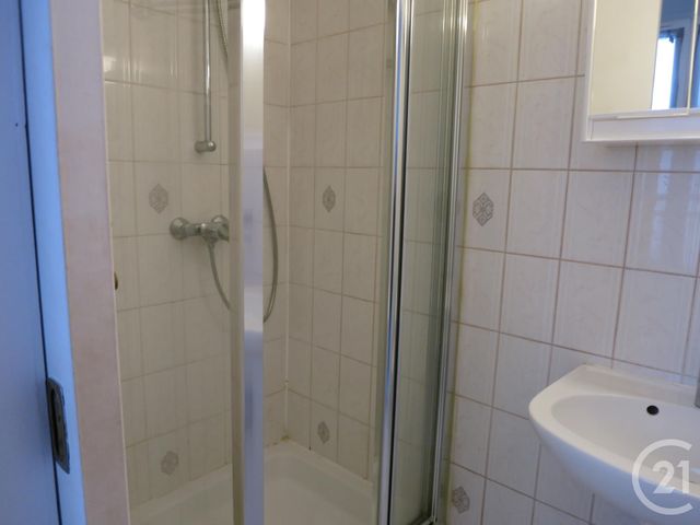 Appartement F1 à louer - 1 pièce - 32.43 m2 - GUIGNES - 77 - ILE-DE-FRANCE - Century 21 Concept Immobilier