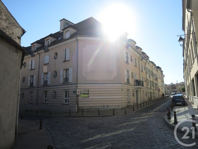 Appartement F1 à louer - 1 pièce - 28.1 m2 - BRIE COMTE ROBERT - 77 - ILE-DE-FRANCE - Century 21 Concept Immobilier