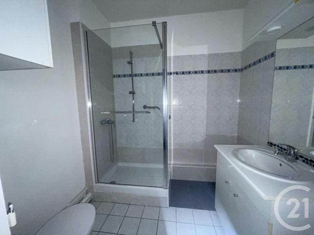 Appartement F1 à louer - 1 pièce - 28.1 m2 - BRIE COMTE ROBERT - 77 - ILE-DE-FRANCE - Century 21 Concept Immobilier