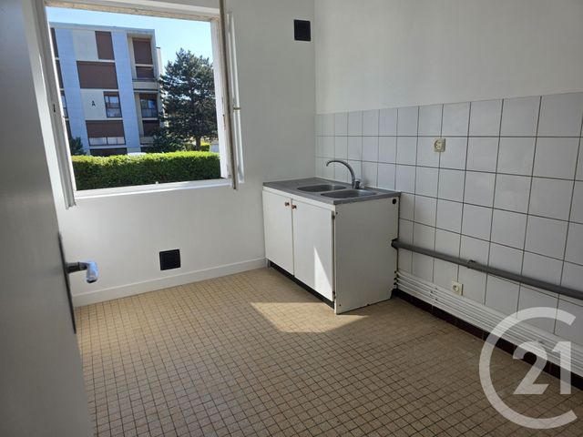 Appartement F2 à louer - 2 pièces - 41.65 m2 - BRIE COMTE ROBERT - 77 - ILE-DE-FRANCE - Century 21 Concept Immobilier