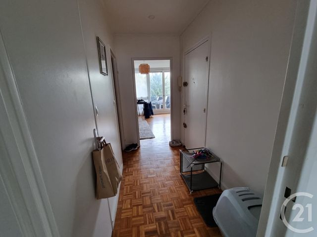 Appartement F2 à louer - 2 pièces - 53.0 m2 - VILLECRESNES - 94 - ILE-DE-FRANCE - Century 21 Concept Immobilier
