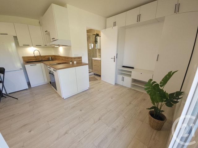 Appartement Studio à louer - 1 pièce - 24.4 m2 - BRIE COMTE ROBERT - 77 - ILE-DE-FRANCE - Century 21 Concept Immobilier