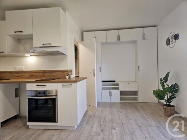 Appartement Studio à louer - 1 pièce - 24.4 m2 - BRIE COMTE ROBERT - 77 - ILE-DE-FRANCE - Century 21 Concept Immobilier