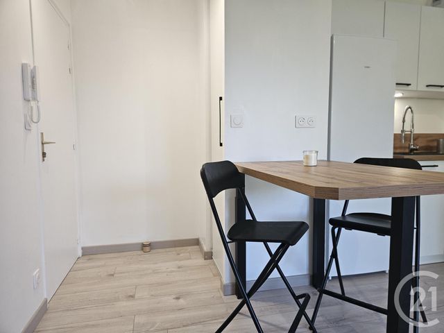 Appartement Studio à louer - 1 pièce - 24.4 m2 - BRIE COMTE ROBERT - 77 - ILE-DE-FRANCE - Century 21 Concept Immobilier