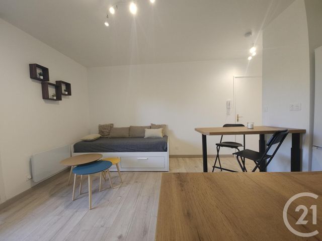 Appartement Studio à louer - 1 pièce - 24.4 m2 - BRIE COMTE ROBERT - 77 - ILE-DE-FRANCE - Century 21 Concept Immobilier
