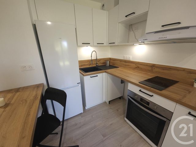 Appartement Studio à louer - 1 pièce - 24.4 m2 - BRIE COMTE ROBERT - 77 - ILE-DE-FRANCE - Century 21 Concept Immobilier