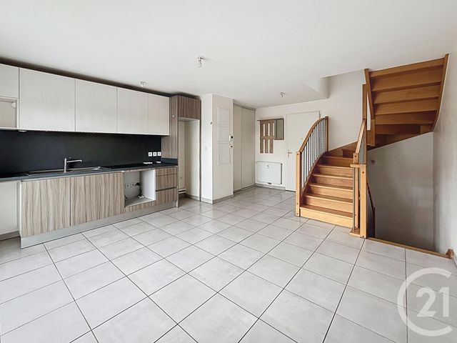 Appartement Triplex à vendre - 4 pièces - 68.91 m2 - BRIE COMTE ROBERT - 77 - ILE-DE-FRANCE - Century 21 Concept Immobilier